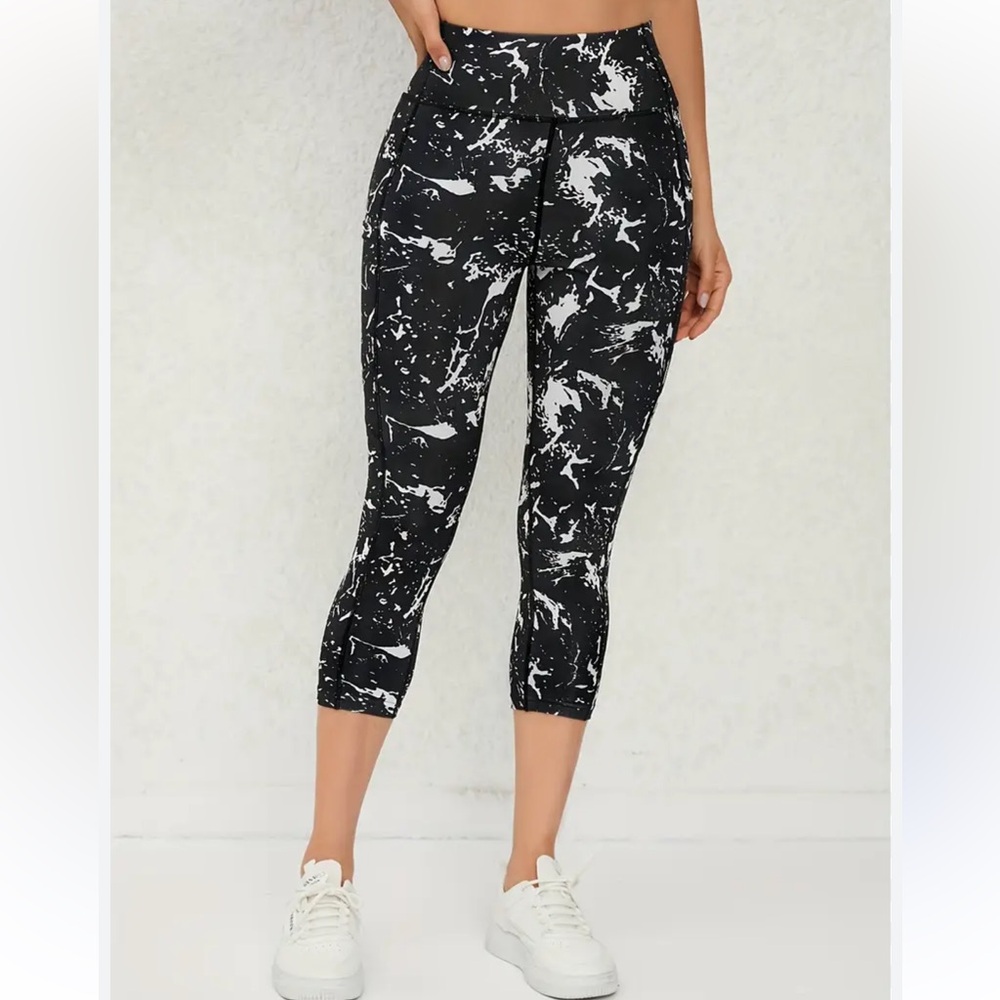 High waisted Tummy Control legging -Yoga-Walking- run- Side Pocket- NWOT- Sz L